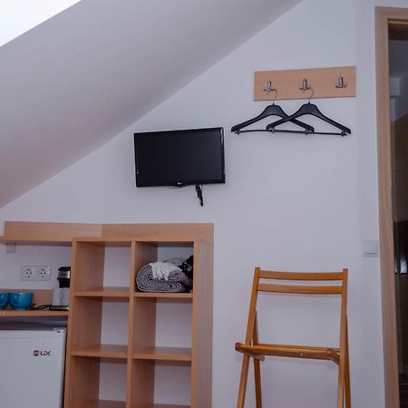 Mansarda Mica Cu Baie Proprie Apartment Cluj-Napoca Ngoại thất bức ảnh