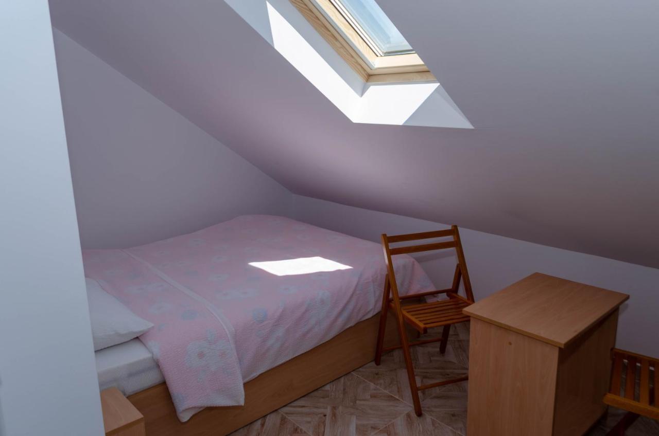 Mansarda Mica Cu Baie Proprie Apartment Cluj-Napoca Ngoại thất bức ảnh