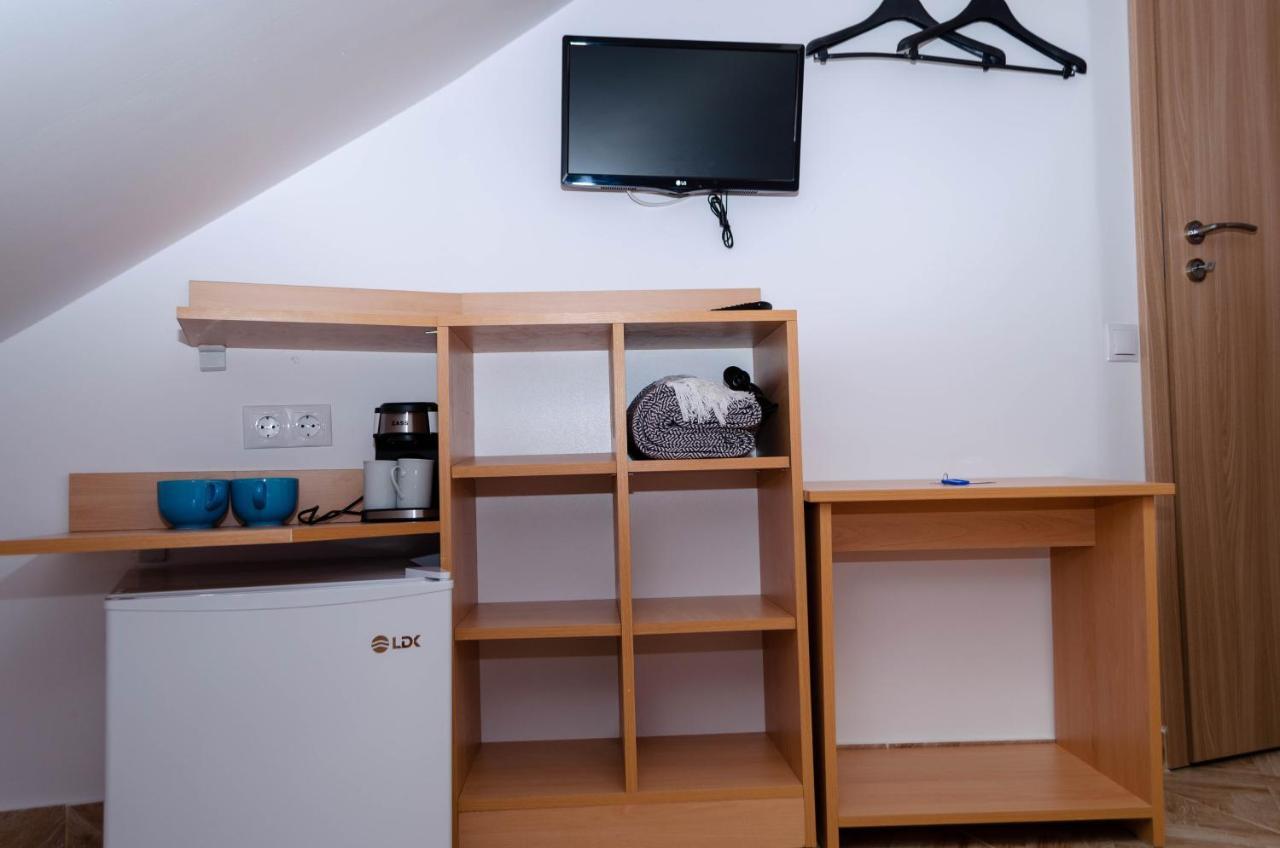 Mansarda Mica Cu Baie Proprie Apartment Cluj-Napoca Ngoại thất bức ảnh