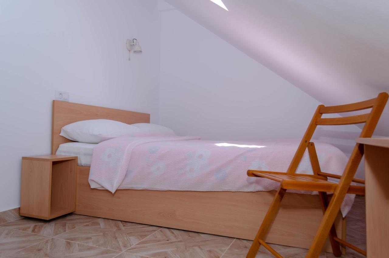 Mansarda Mica Cu Baie Proprie Apartment Cluj-Napoca Ngoại thất bức ảnh